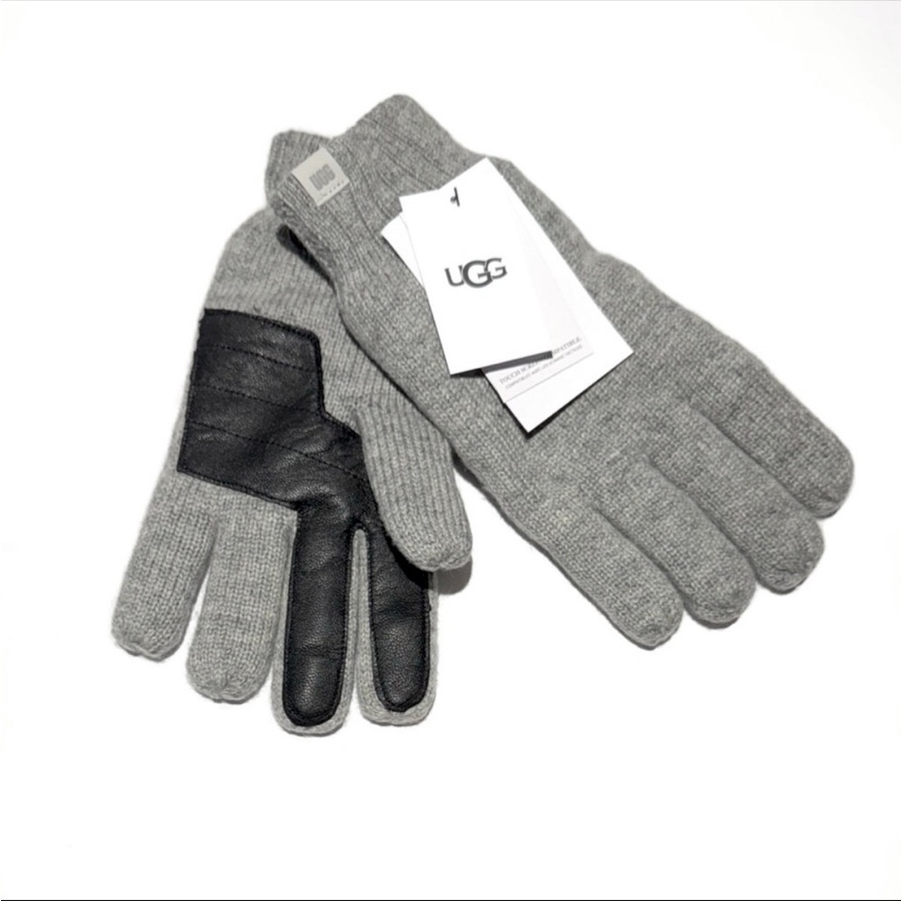 UGG Gray Knit Wool Blend Gloves NWT